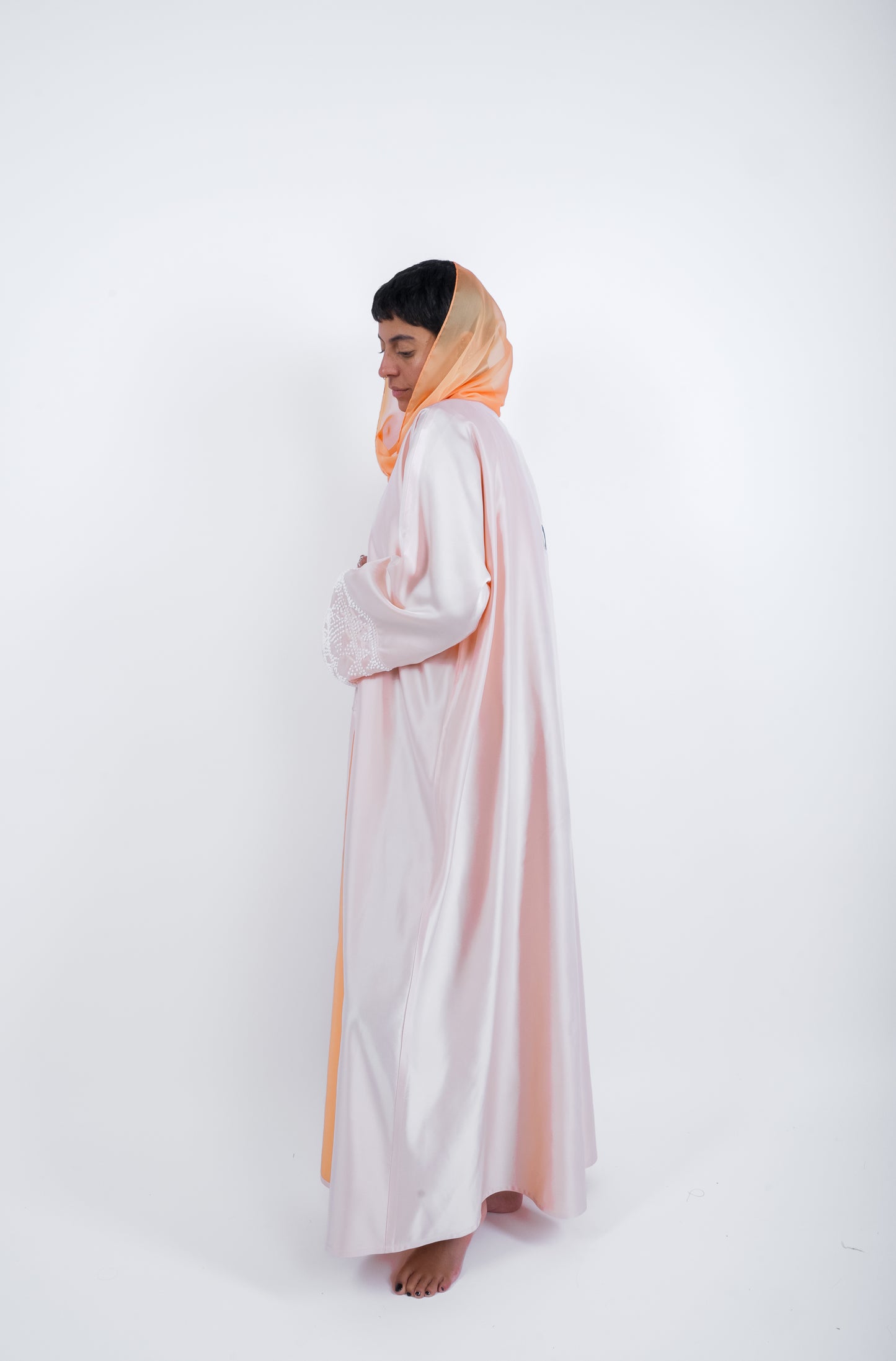 Abaya: قطر الندى